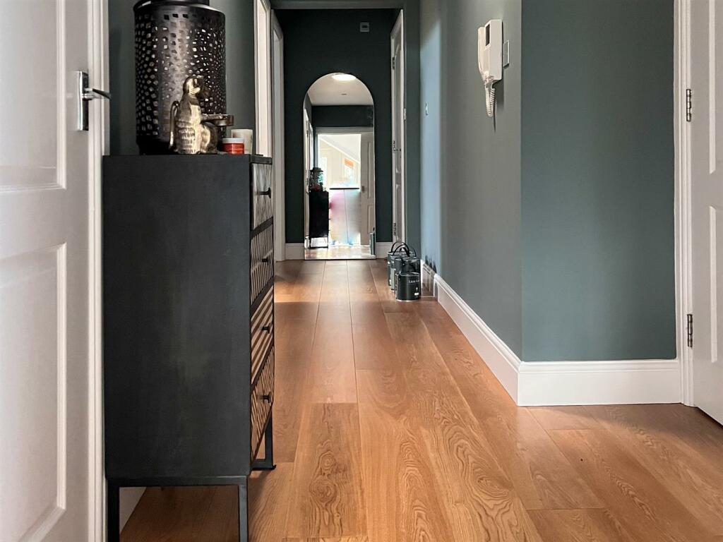 Additional property image - Wilhelmina Close, Leamington Spa