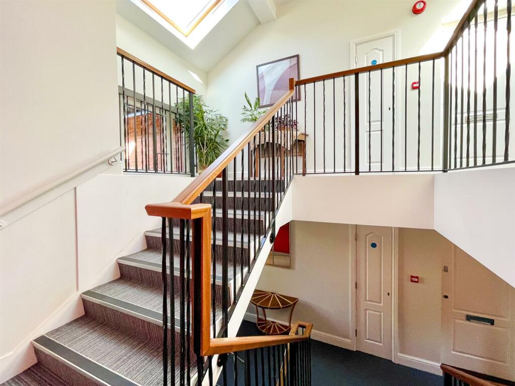 Additional property image - Wilhelmina Close, Leamington Spa