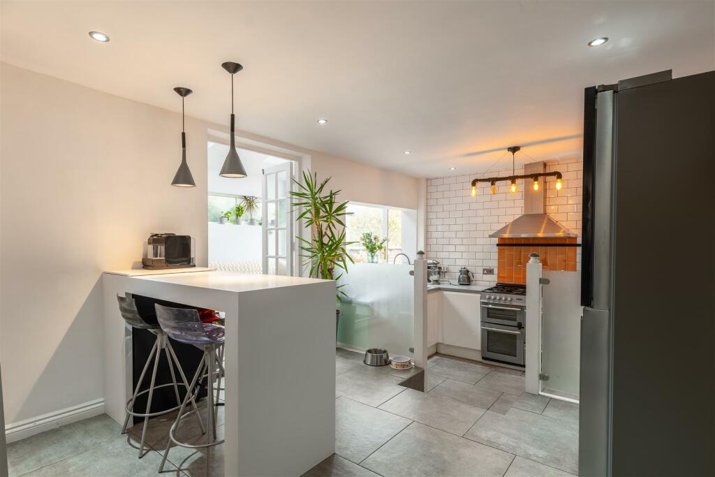 Additional property image - Campion Terrace, Leamington Spa