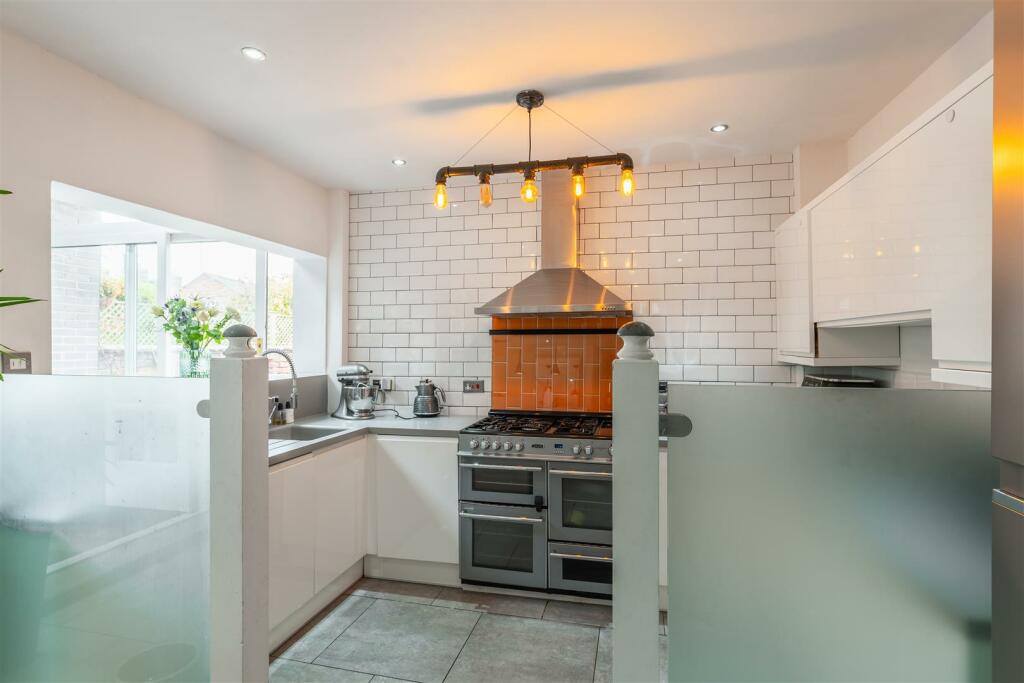 Additional property image - Campion Terrace, Leamington Spa
