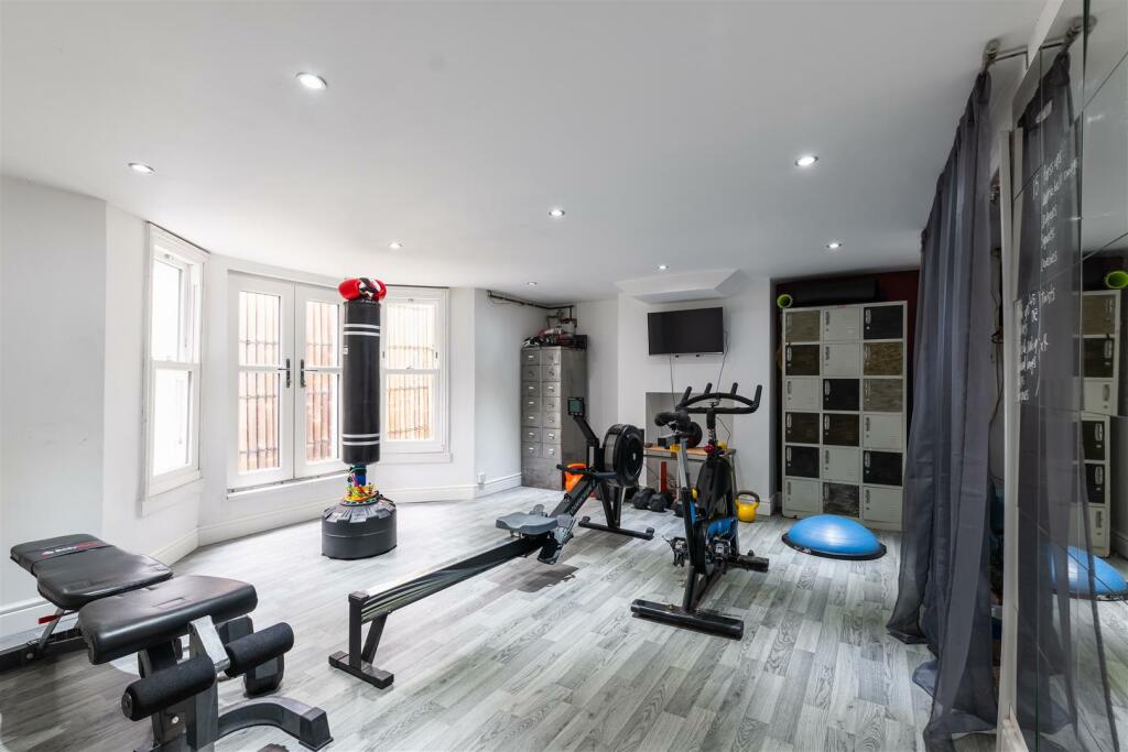 Additional property image - Campion Terrace, Leamington Spa