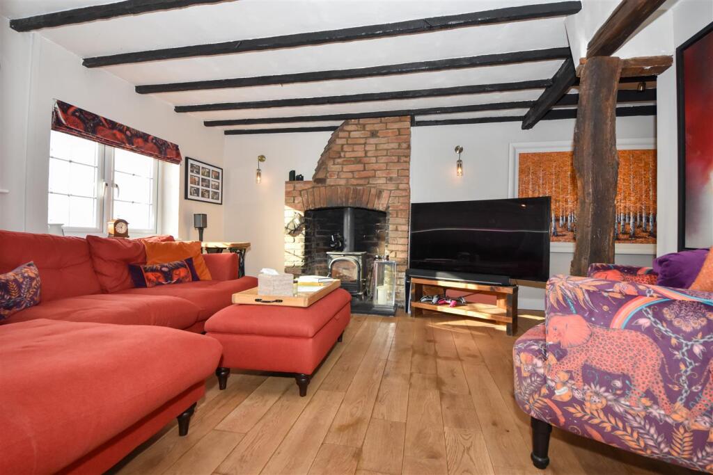 Additional property image - Main Street, Leamington Spa