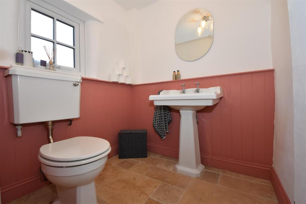 Additional property image - Main Street, Leamington Spa