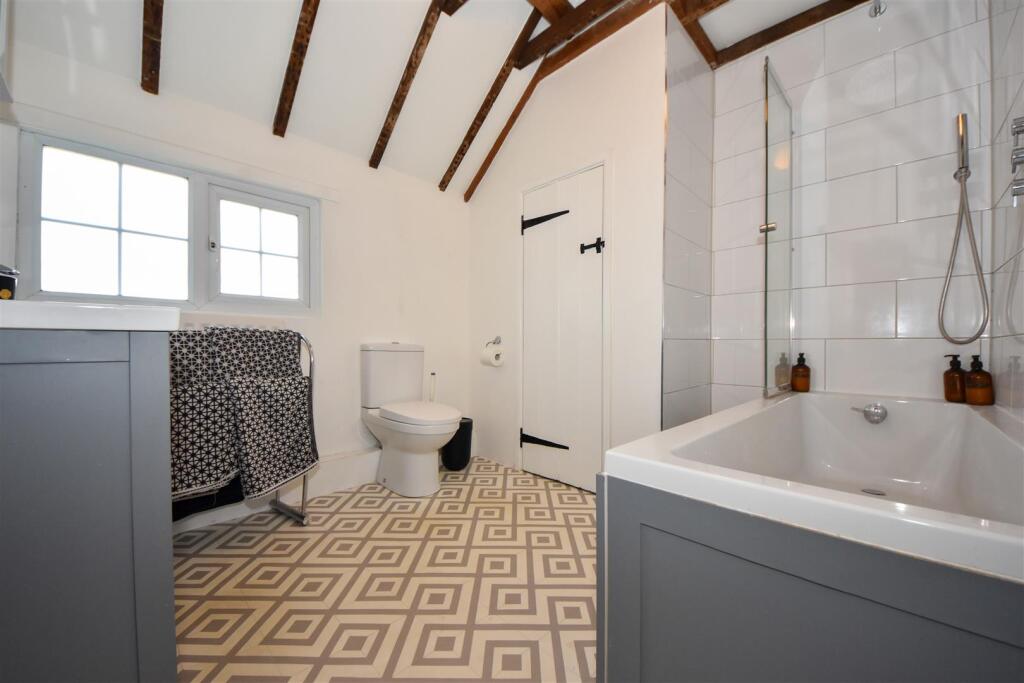 Additional property image - Main Street, Leamington Spa
