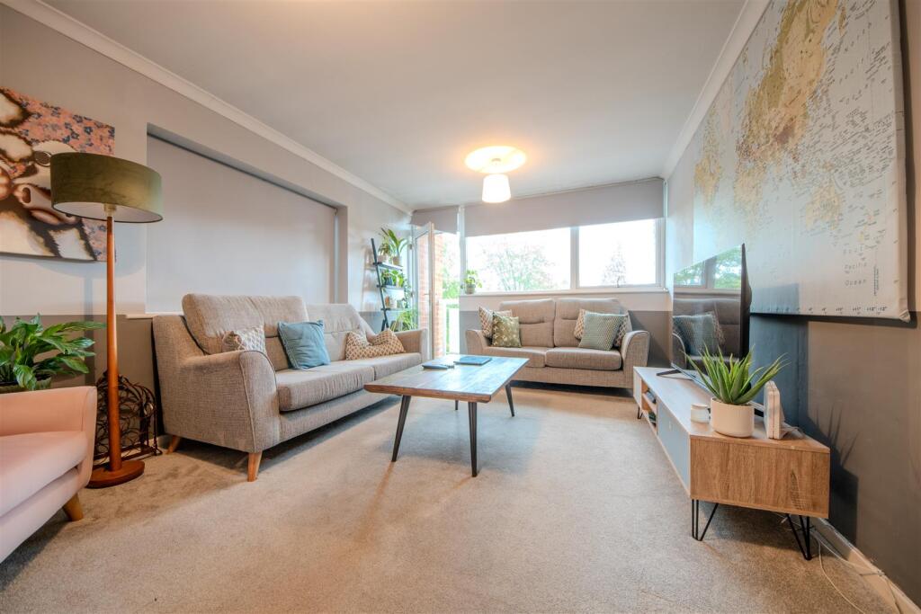 Main image of property: 25 Kenilworth Road, Leamington Spa