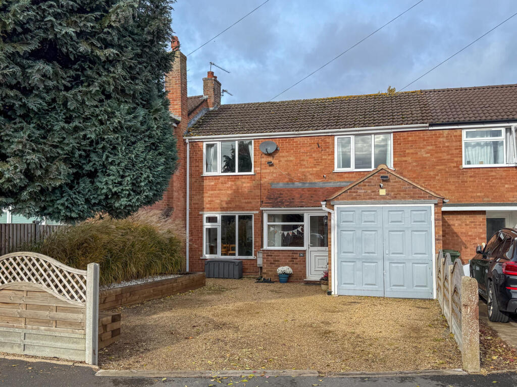 Main image of property: Commander Close, Bishops Tachbrook, Leamington Spa