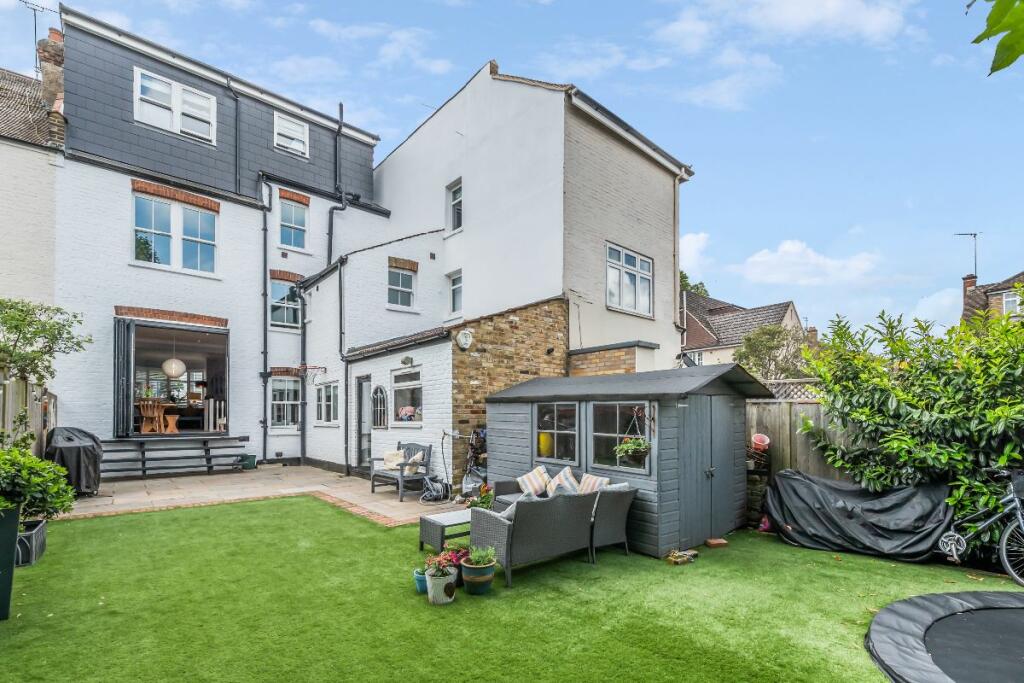 Main image of property: East Sheen, London, SW14