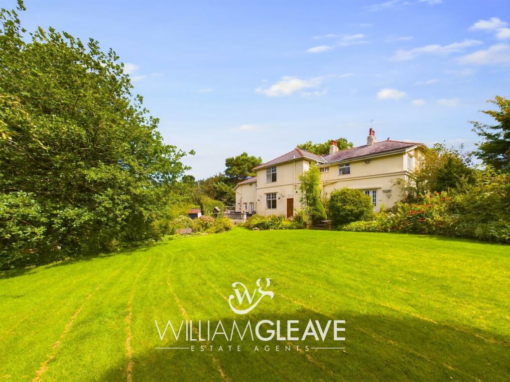 6 bedroom detached house for sale in Carmel Hill, Pantasaph, Flintshire