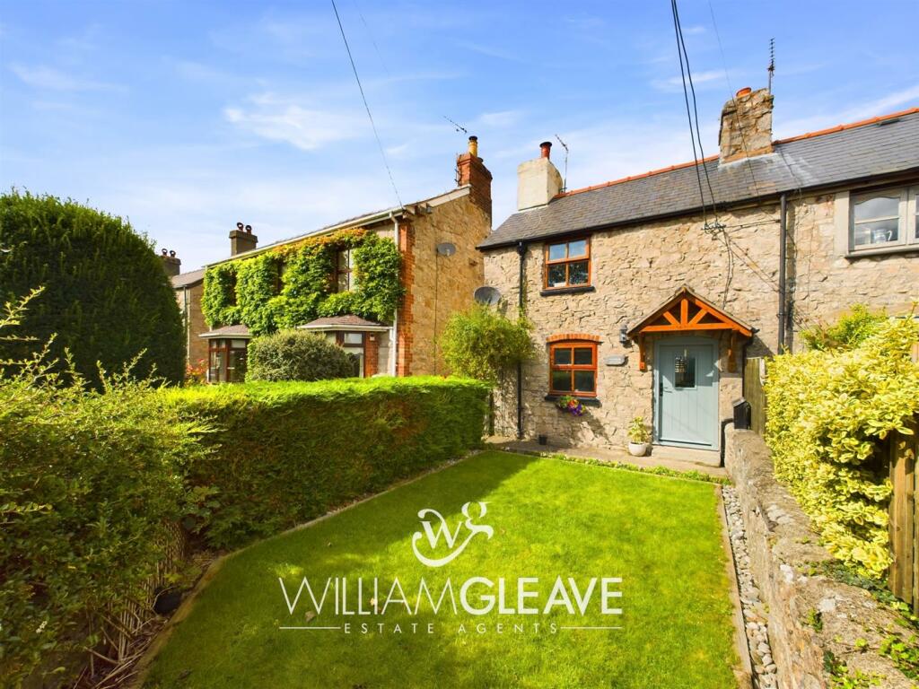 3 bedroom end of terrace house for sale in Chapel Street, Caerwys