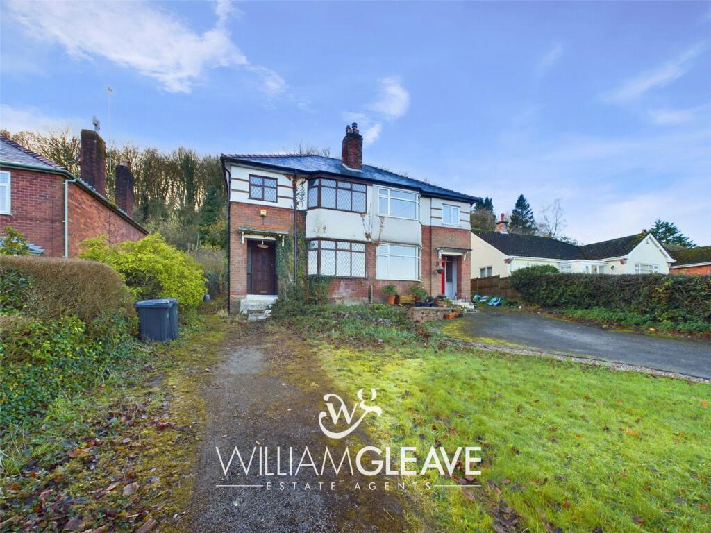 3 bedroom semidetached house for sale in Fron Park Road, Holywell, Flintshire, CH8