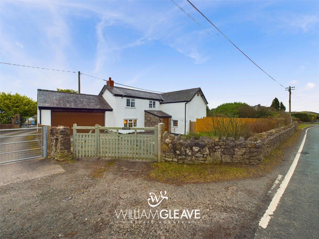 4 bedroom detached house for sale in BrynSannan, Brynford, Flintshire, CH8