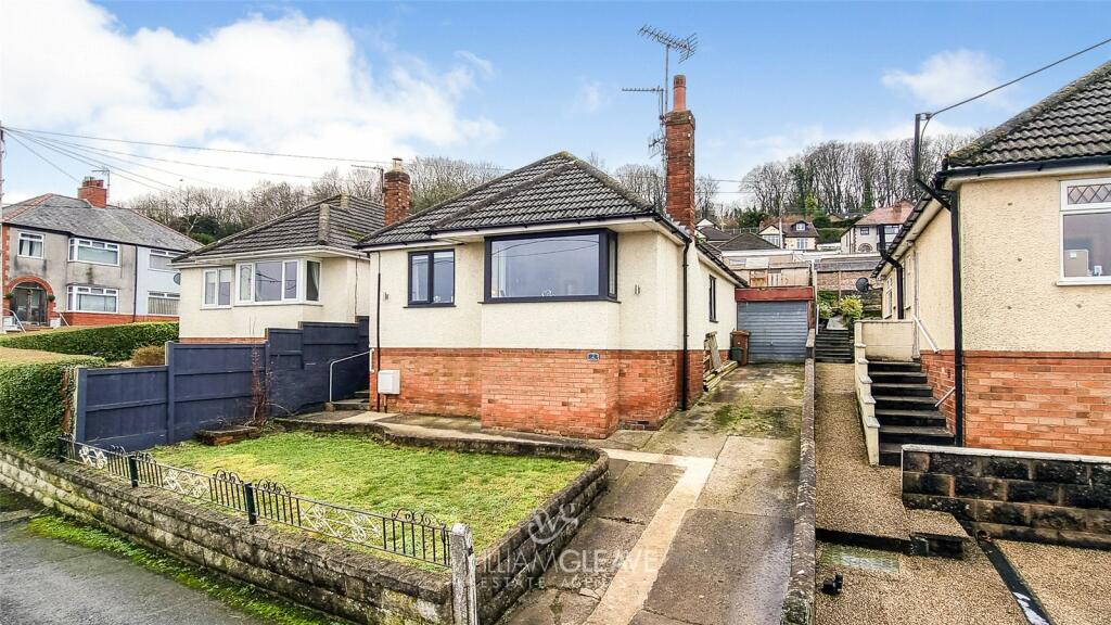 3 bedroom bungalow for sale in Park Drive, Carmel, Flintshire, CH8