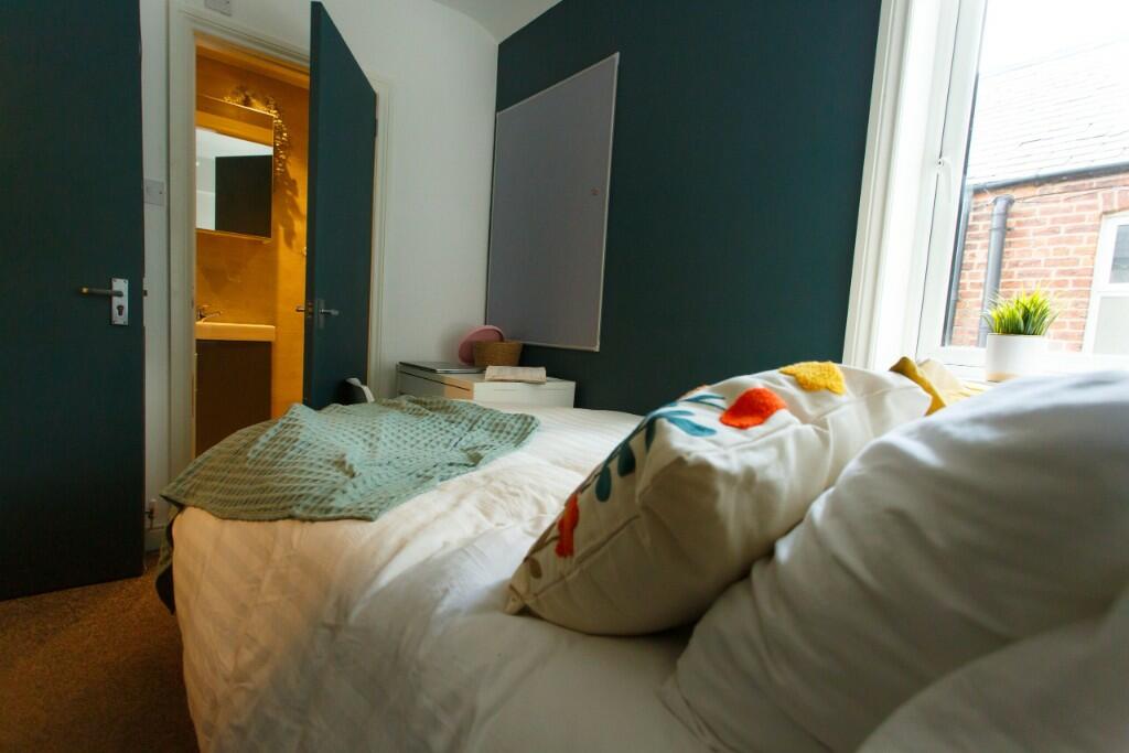 Additional property image - Bouverie Street, Chester, Cheshire, CH1
