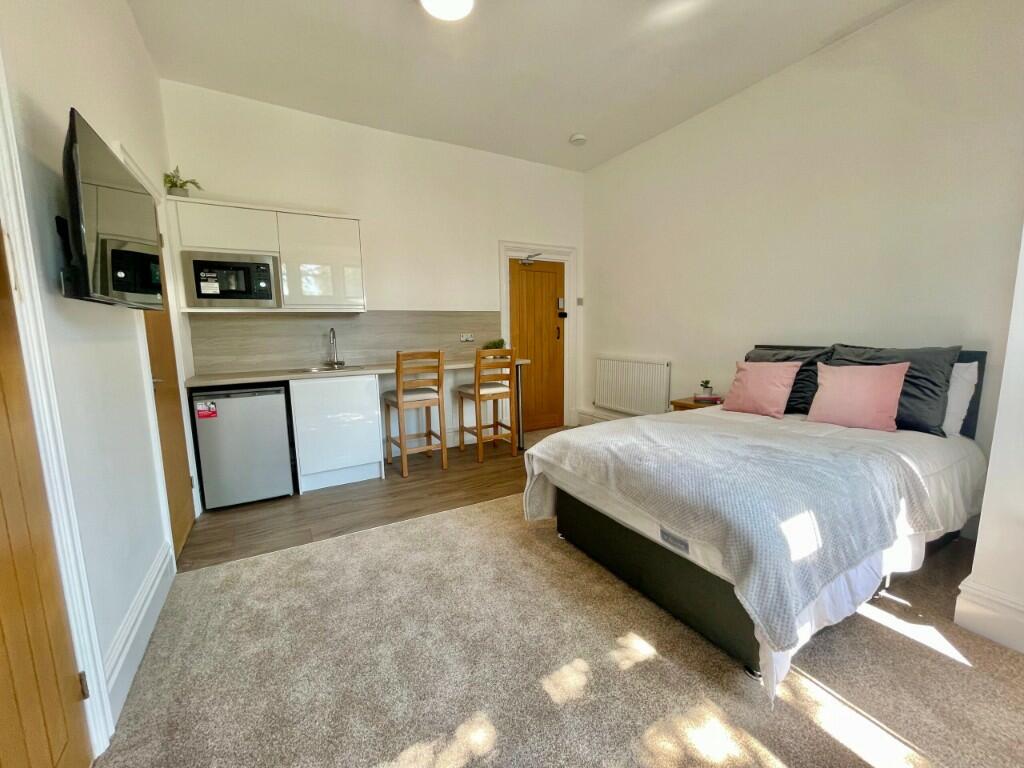 Additional property image - Liverpool Road, Chester, Cheshire, CH2