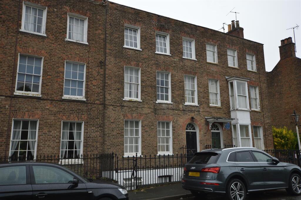 Main image of property: London Road, Spalding