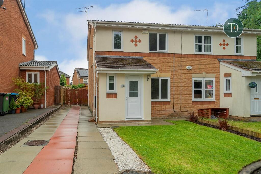 3 bedroom semidetached house for sale in Lindisfarne Avenue, Stanney