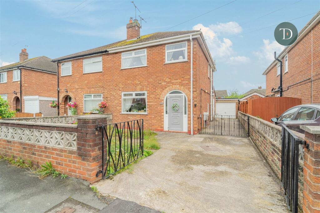 Main image of property: Woodbank Road, Whitby, Ellesmere Port, CH65