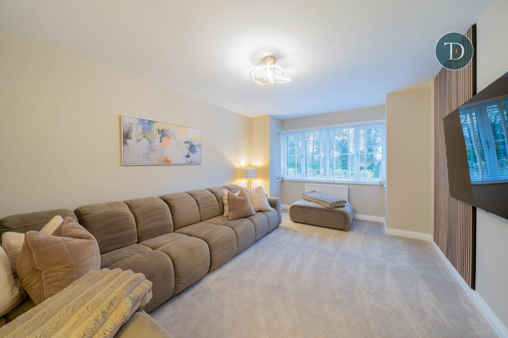 Additional property image - Sentry Grove, Hooton, Cheshire, CH66