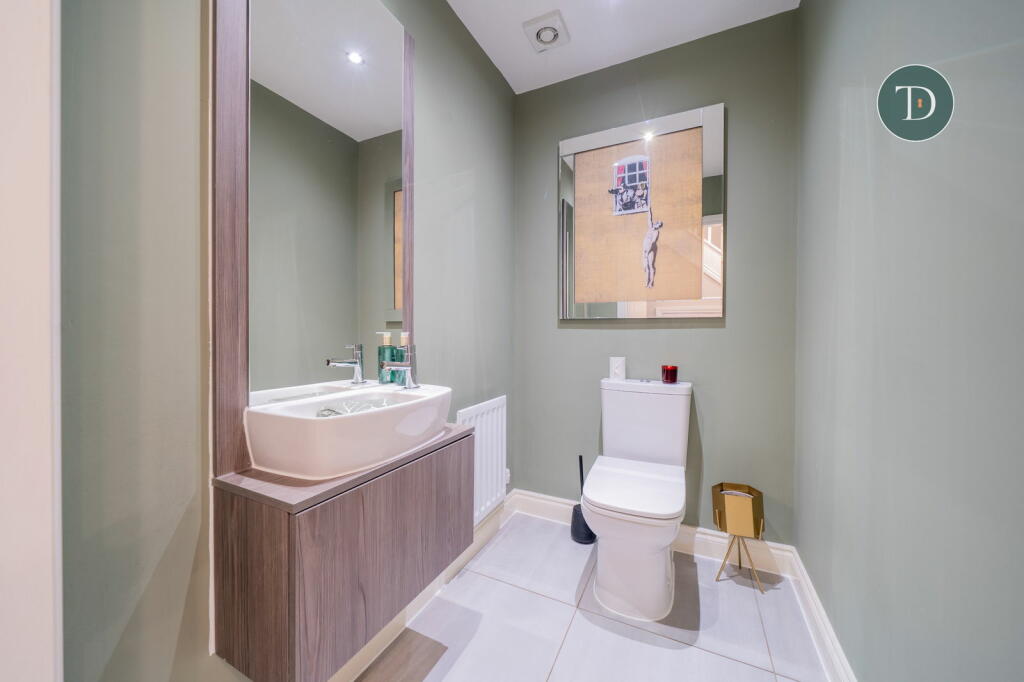 Additional property image - Sentry Grove, Hooton, Cheshire, CH66