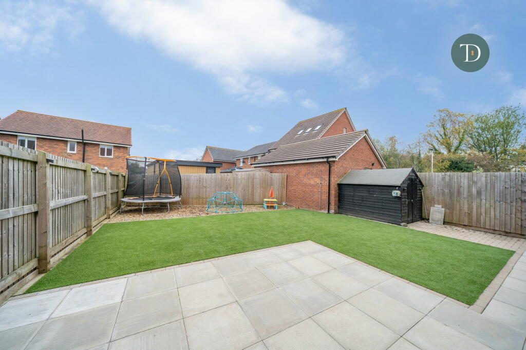 Additional property image - Sentry Grove, Hooton, Cheshire, CH66
