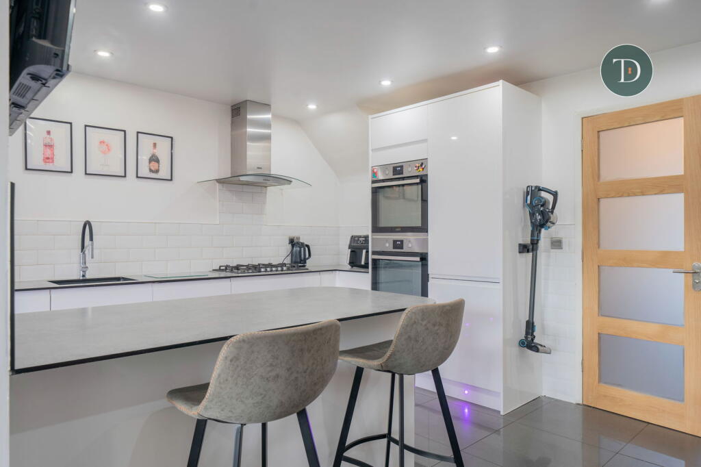 Additional property image - Larchdale Close, Whitby, Ellesmere Port, CH66
