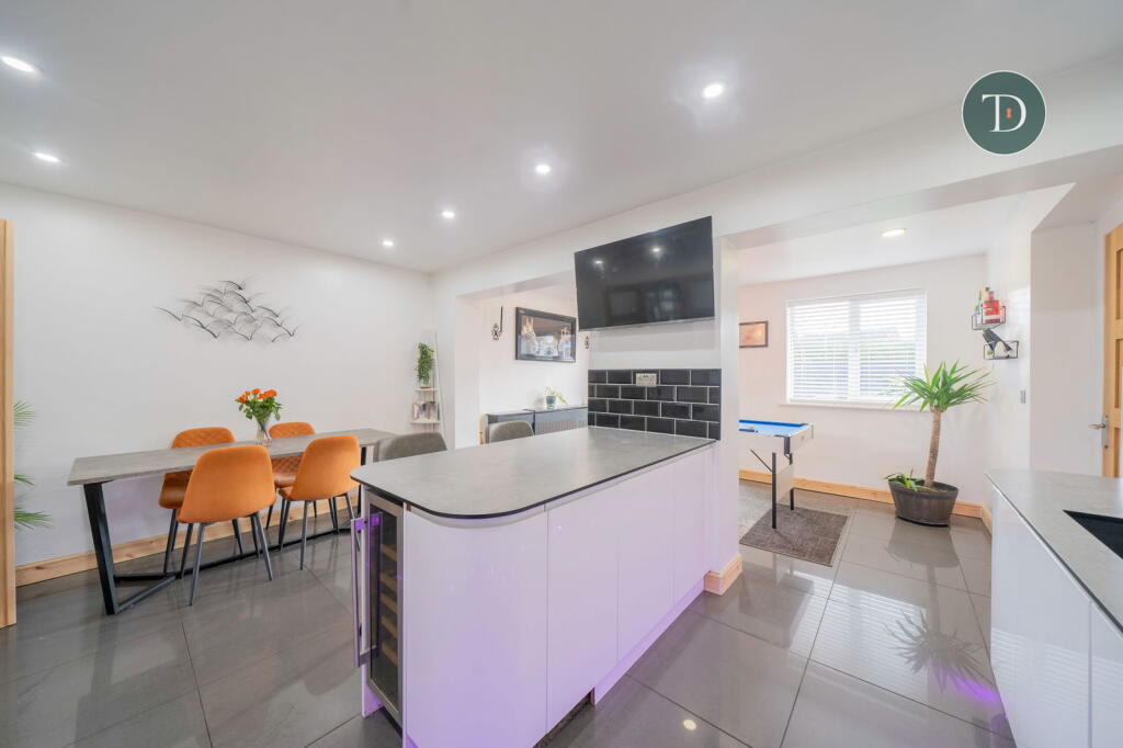 Additional property image - Larchdale Close, Whitby, Ellesmere Port, CH66