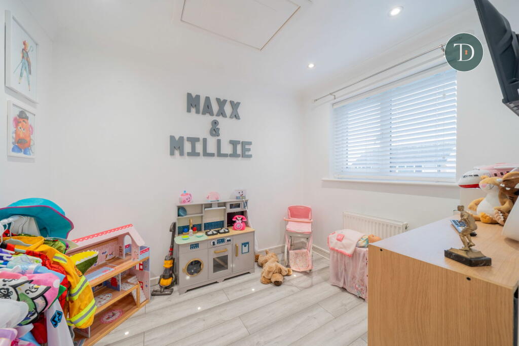 Additional property image - Larchdale Close, Whitby, Ellesmere Port, CH66