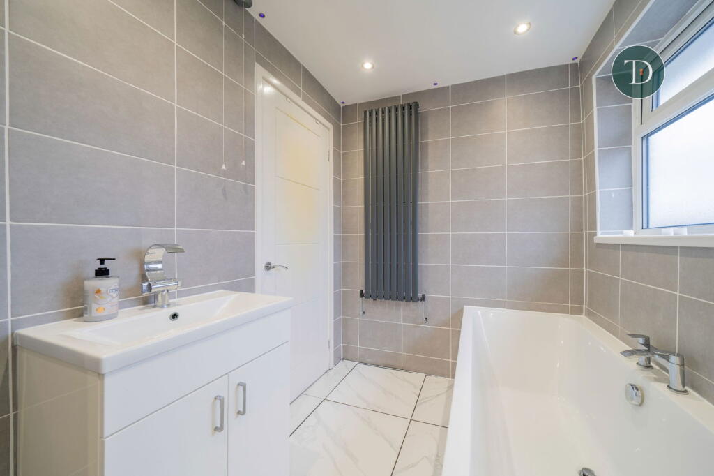 Additional property image - Larchdale Close, Whitby, Ellesmere Port, CH66