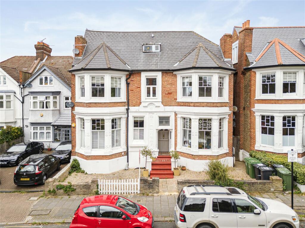 2 bedroom apartment for sale in Telford Avenue, London, SW2