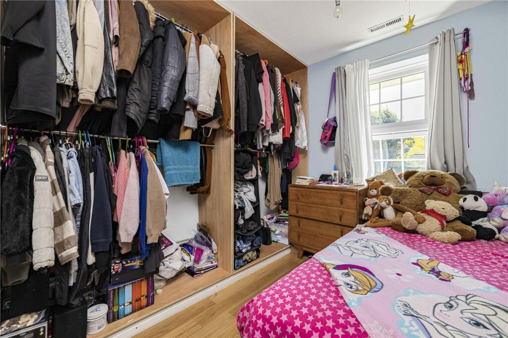 Additional property image - Dornford Gardens, Coulsdon, CR5