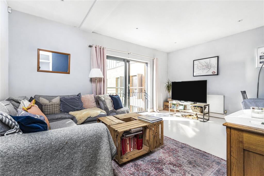 Main image of property: Queens Gate Mews, 157-163 Queens Road, Peckham, London, SE15