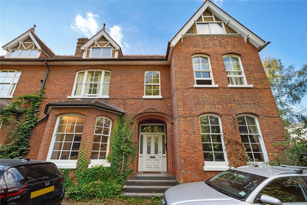 Main image of property: Vine Road, Barnes, London, SW13