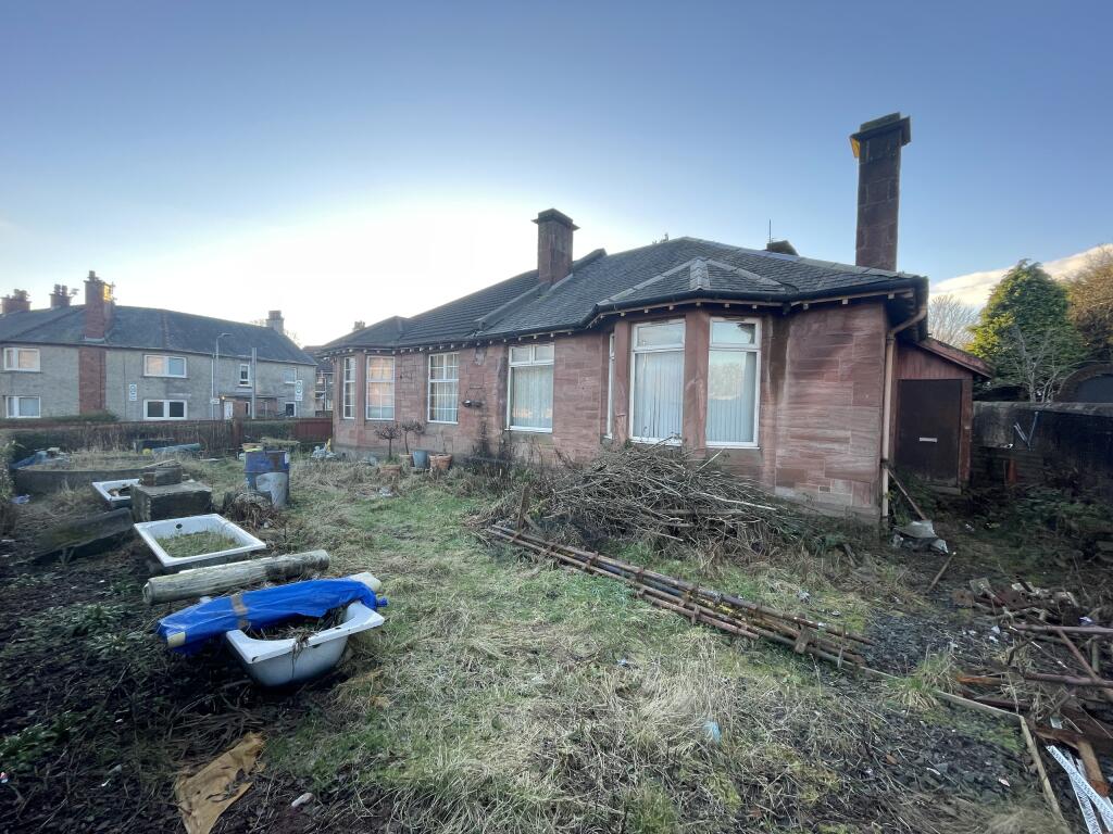 2 bedroom link detached house for sale in Gartsherrie Road, Coatbridge, Lanarkshire, ML5