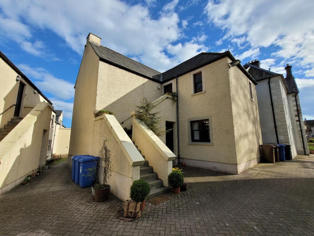 2 bedroom flat for sale in Hewitt Place, Aberdour, Burntisland, Fife, KY3