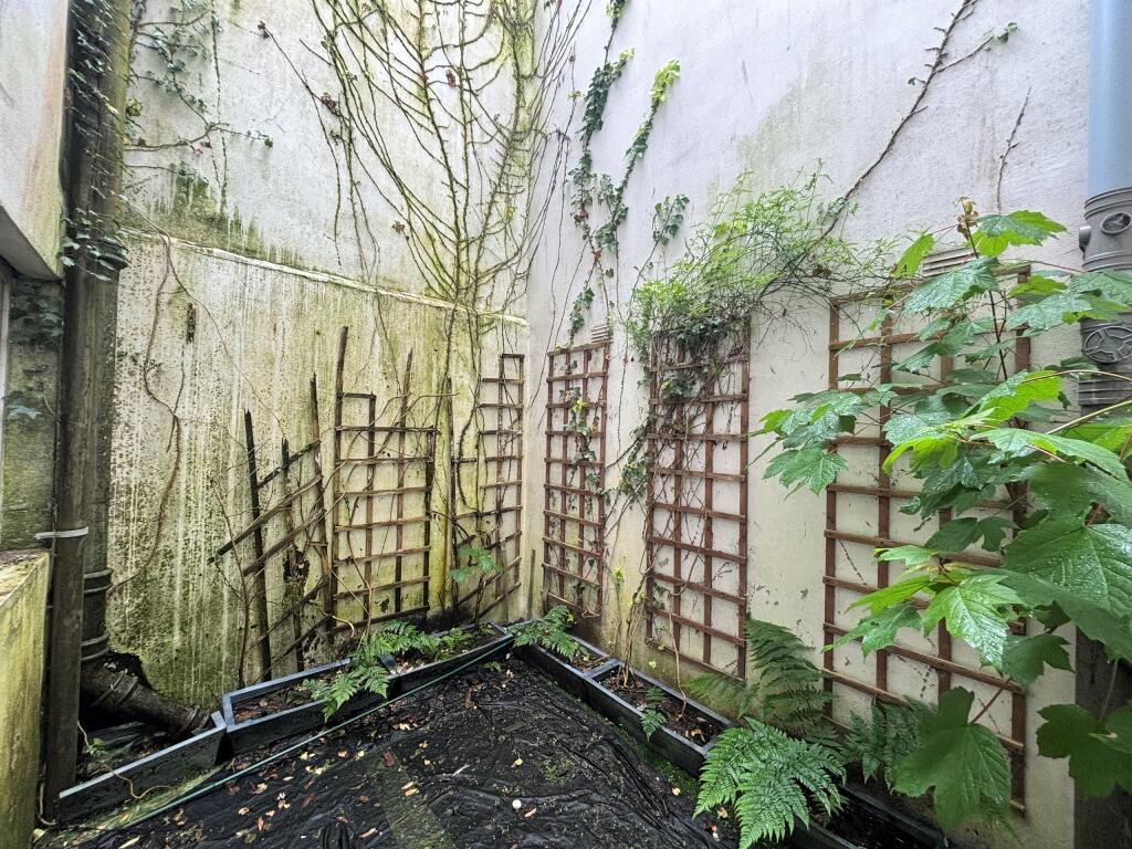Additional property image - Bon Accord Square, Aberdeen, Aberdeenshire