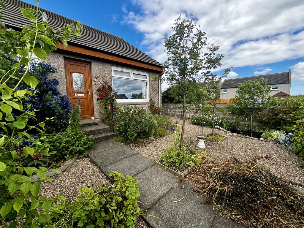 1 bedroom semidetached bungalow for sale in St. Drostans Lane, New