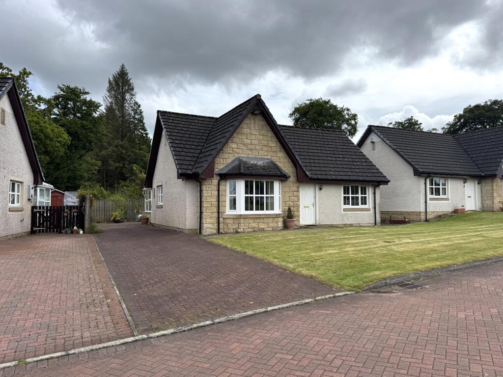 Main image of property: The Cottages, Auchlochan, Lesmahagow, Lanark, Lanarkshire