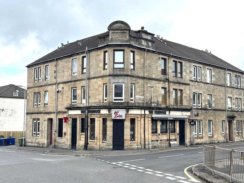 Main image of property: 35E Macdowall Street, Johnstone, Renfrewshire
