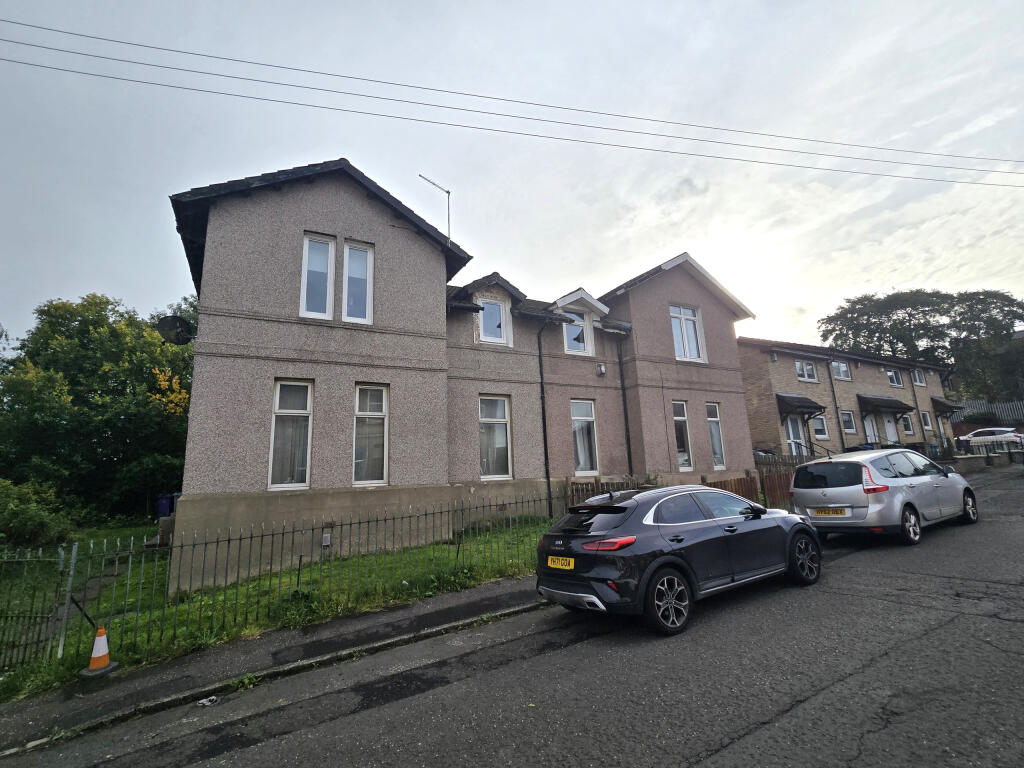Main image of property: 53B Denbrae Street, Glasgow, G32 7DB
