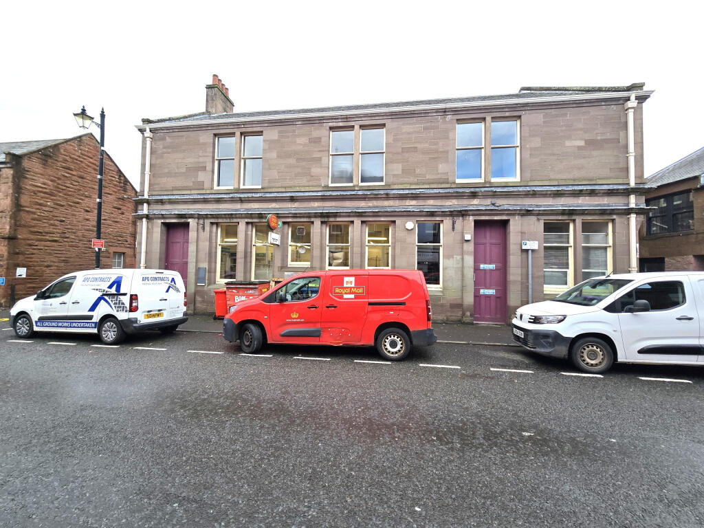Main image of property: 9-11 Reform Street, Kirriemuir, Angus, DD8 4BT