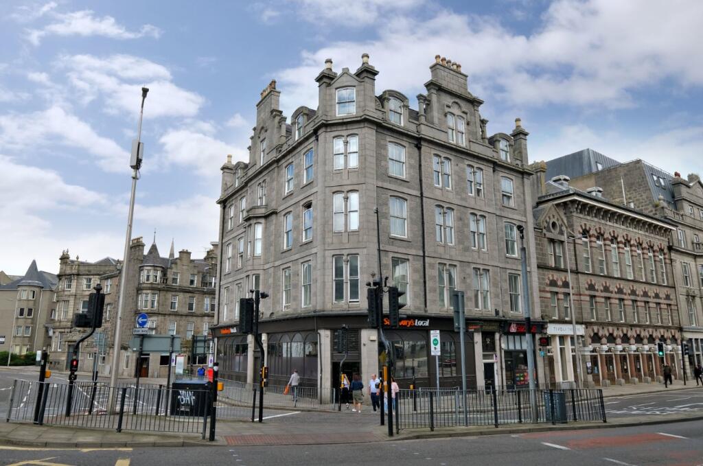 Main image of property: Flat 16, 52 Guild Street, Aberdeen, Aberdeenshire, AB11 6NB