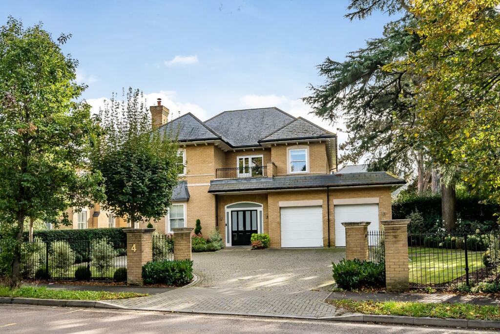 Main image of property: Oldfield Road, Bromley