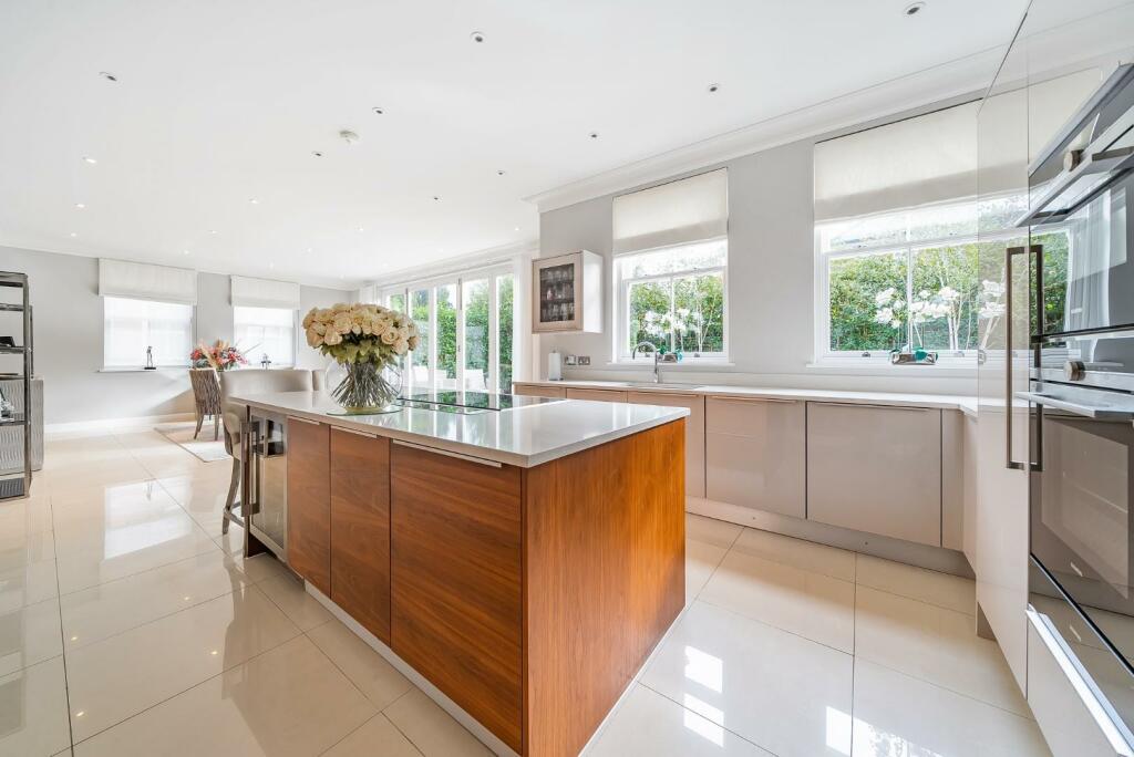 Additional property image - Oldfield Road, Bromley