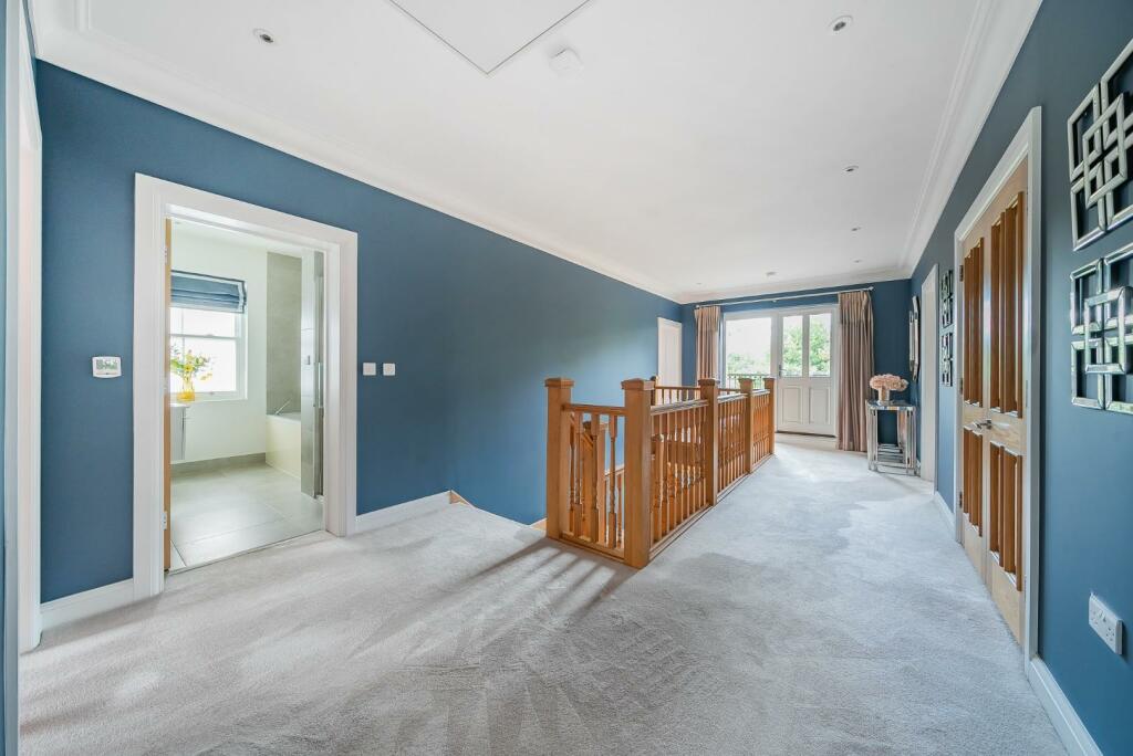 Additional property image - Oldfield Road, Bromley