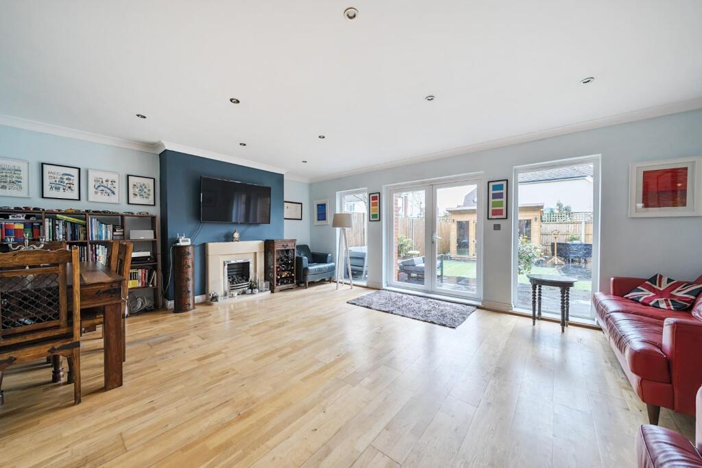 Additional property image - Cranford Mews, Bromley