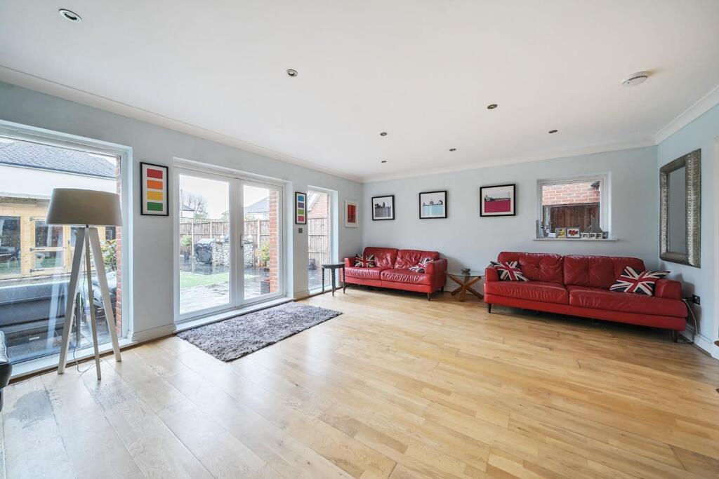 Additional property image - Cranford Mews, Bromley