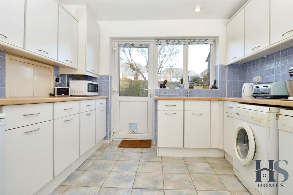 Additional property image - Wain Close, Alcester
