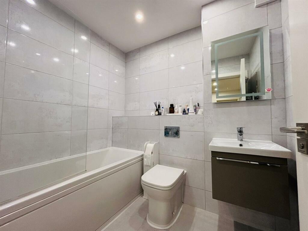 Additional property image - Baldwins Lane, Hall Green