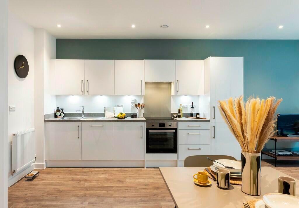 Main image of property: Flat 1109, The Almere, 353 Avebury Boulevard, Milton Keynes, Buckinghamshire, MK9