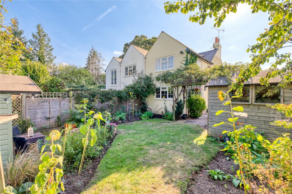 2 bedroom semidetached house for sale in Exchange Road, Sunninghill, SL5